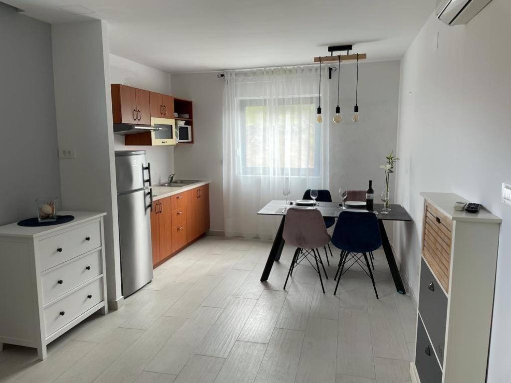 Apartments Villa Joy Подгора Номер фото